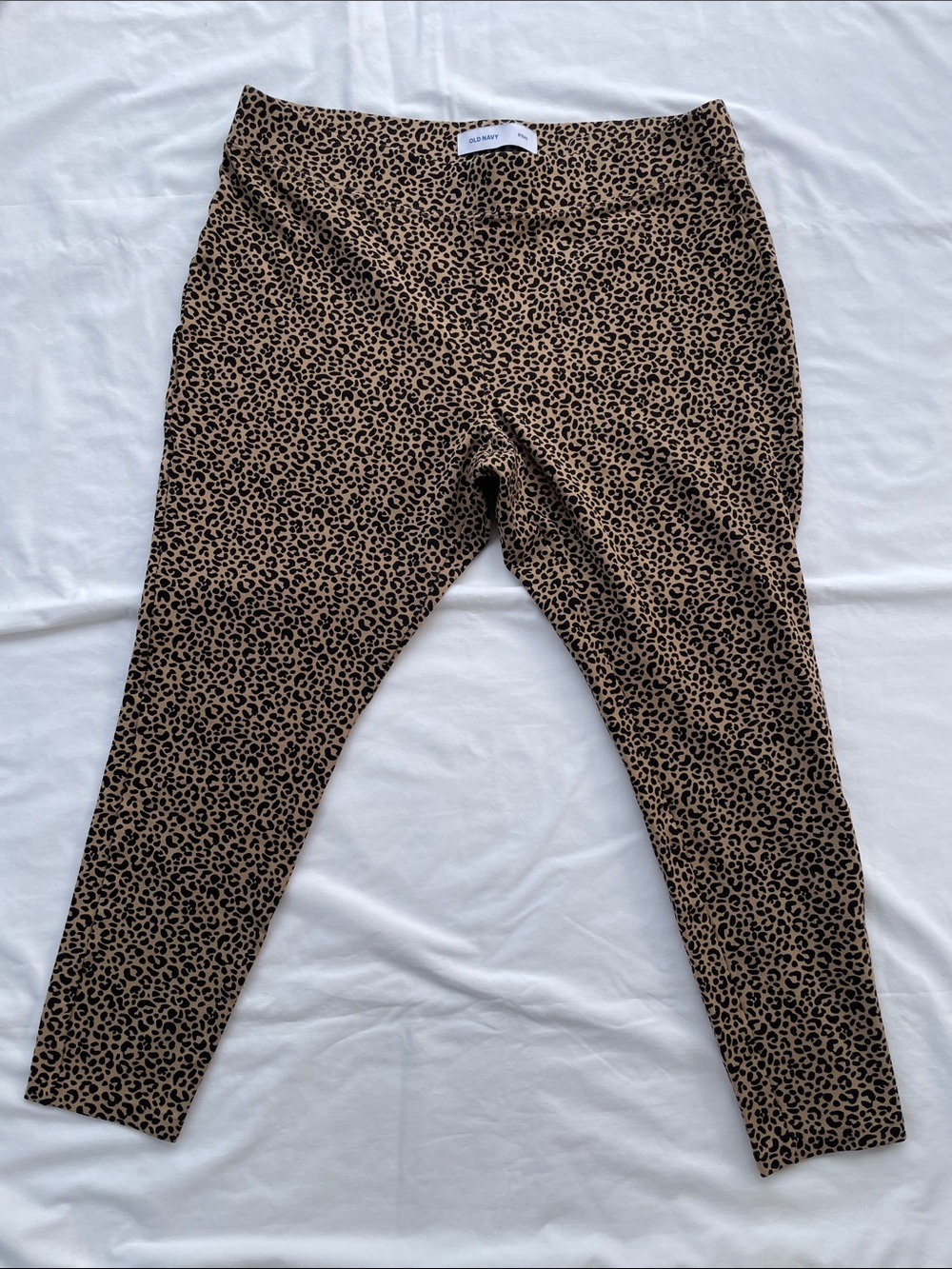 Old Navy “Stevie” Leopard Print Leggings